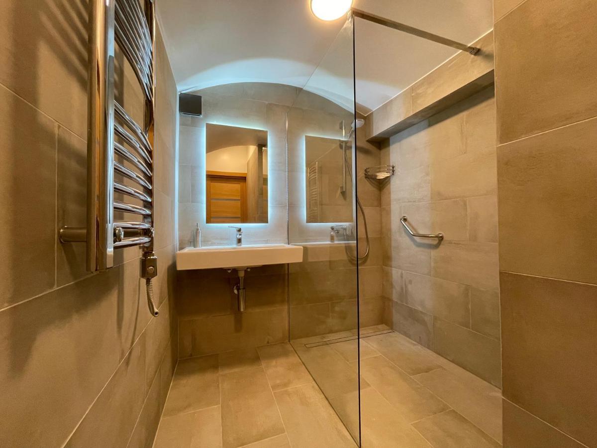 Modern Guest House In City Center I Room 3 维尔纽斯 外观 照片